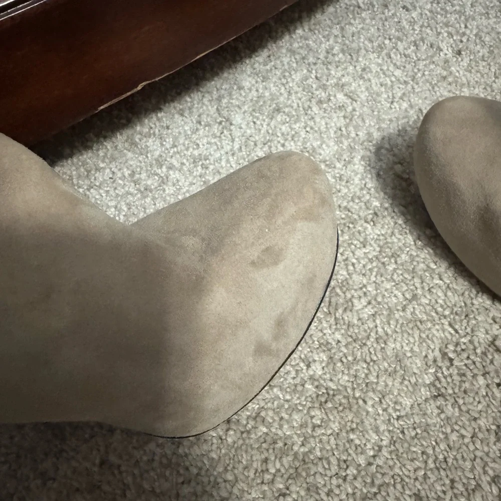 Vince Camuto tan suede booties - Picture 3 of 4